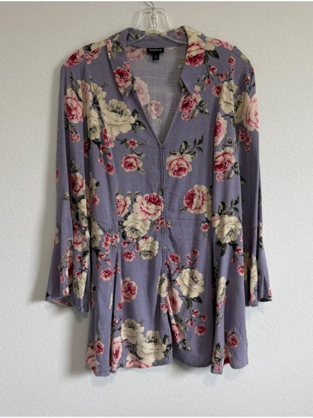 TORRID Long Bell Sleeve V-Neck Button Up Floral Flare Blouse Women's Size 2 (2X)